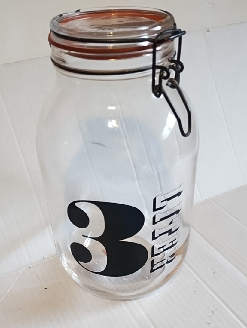 Triomphe 3 Liter with Clip Lid